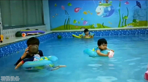 儿童泳池