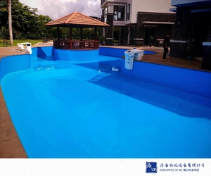 700平米露天别墅泳池