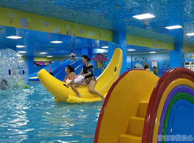 室内水上乐园