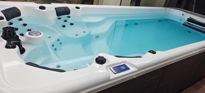 6米无边际逆流池